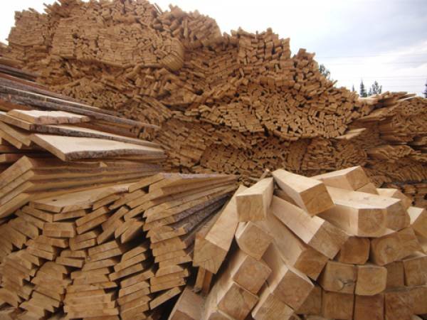 Пиломатериалы из древесины хвойных сортов: область применения и виды
